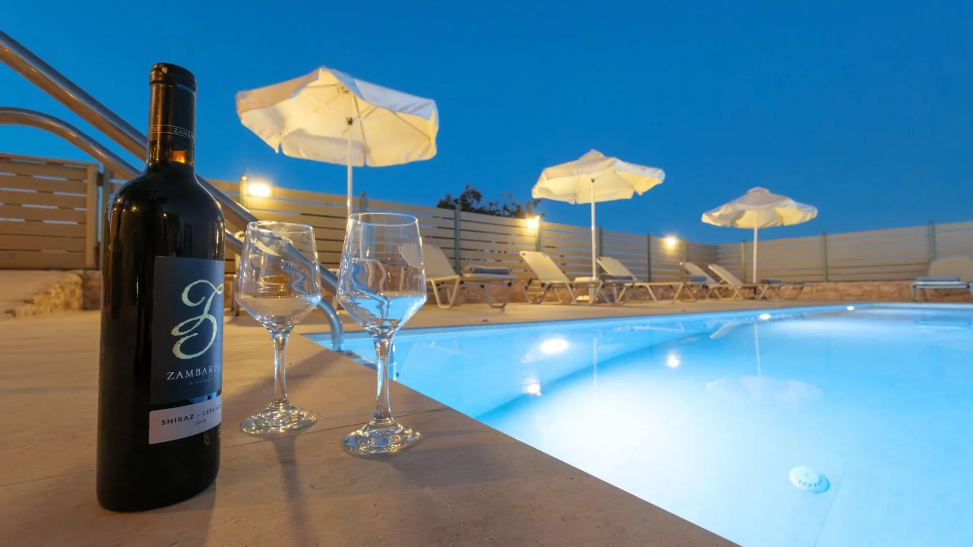 Villa Amarantos - Private Pool Stamni