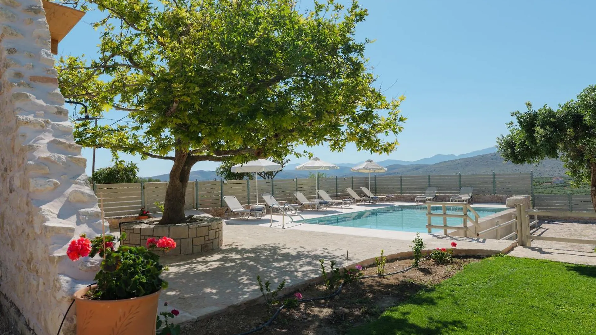 Villa Amarantos - Private Pool Stamni
