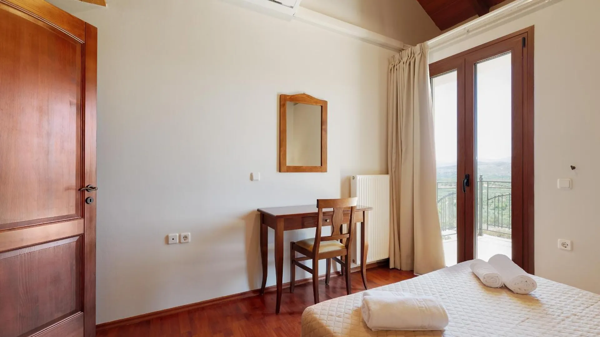 Villa Amarantos - Private Pool Stamni Greece